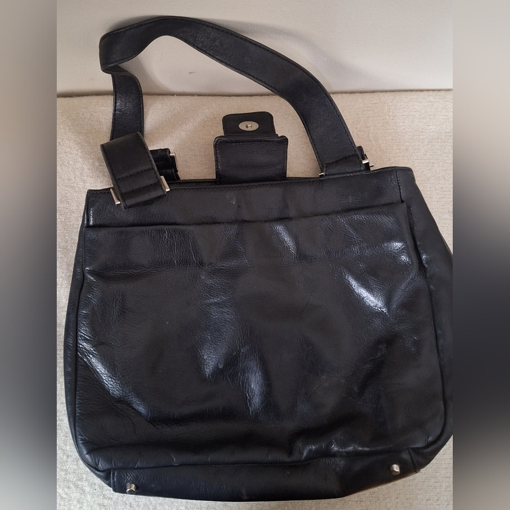 PERLINA NEW YORK BLACK LEATHER CROSSBODY SHOULDER BAG  PURSE